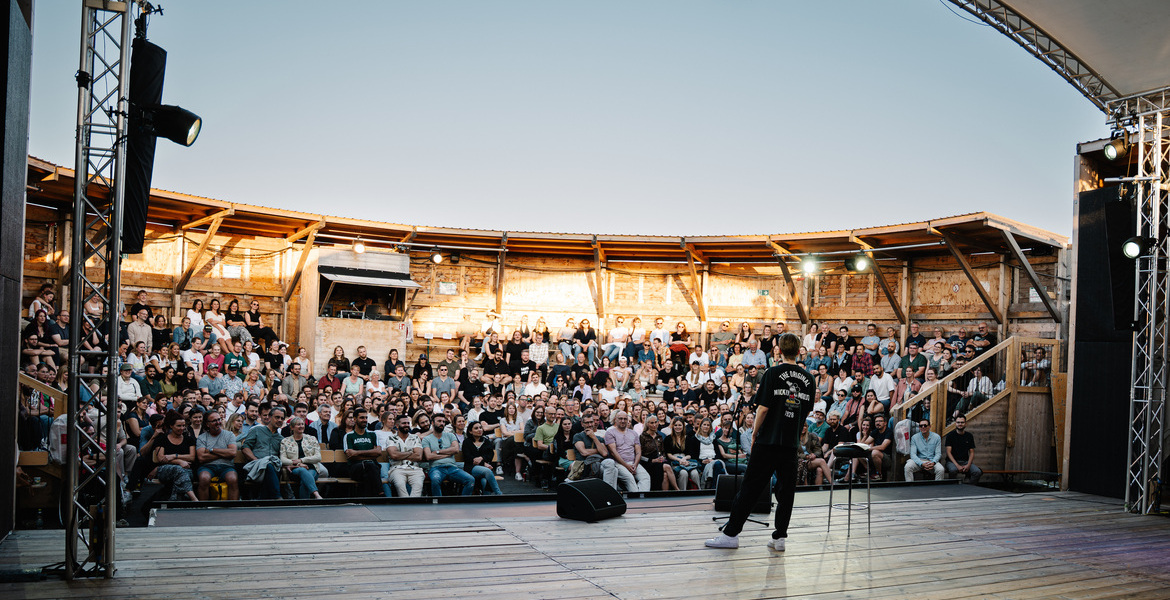 Tickets Downstairs Open Air - Luftschloss Tempelhof,  in Berlin